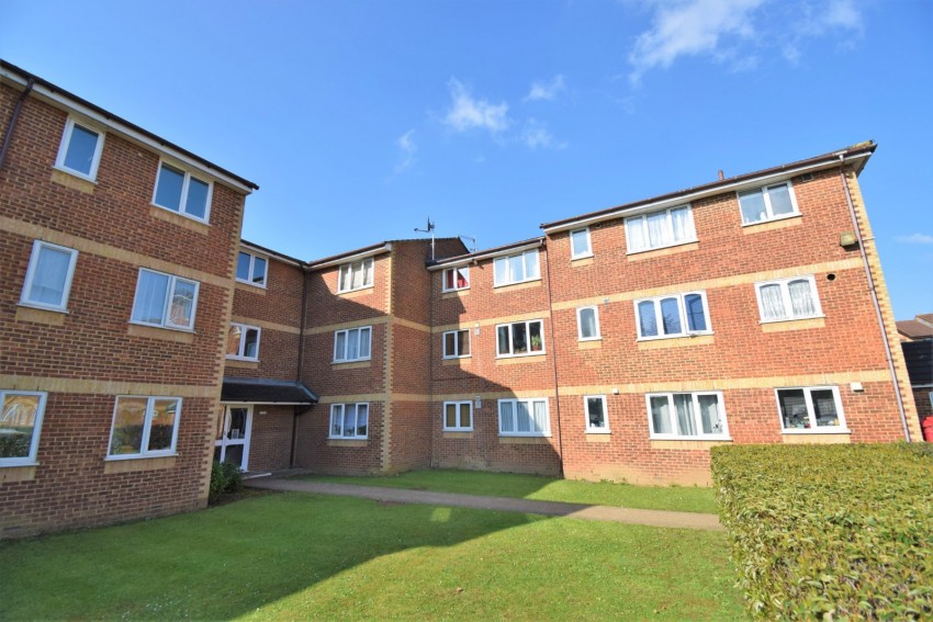 Images for Cippenham, Berkshire EAID:2640919782 BID:BUR