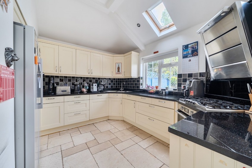 Images for Taplow, Maidenhead EAID:2640919782 BID:BUR