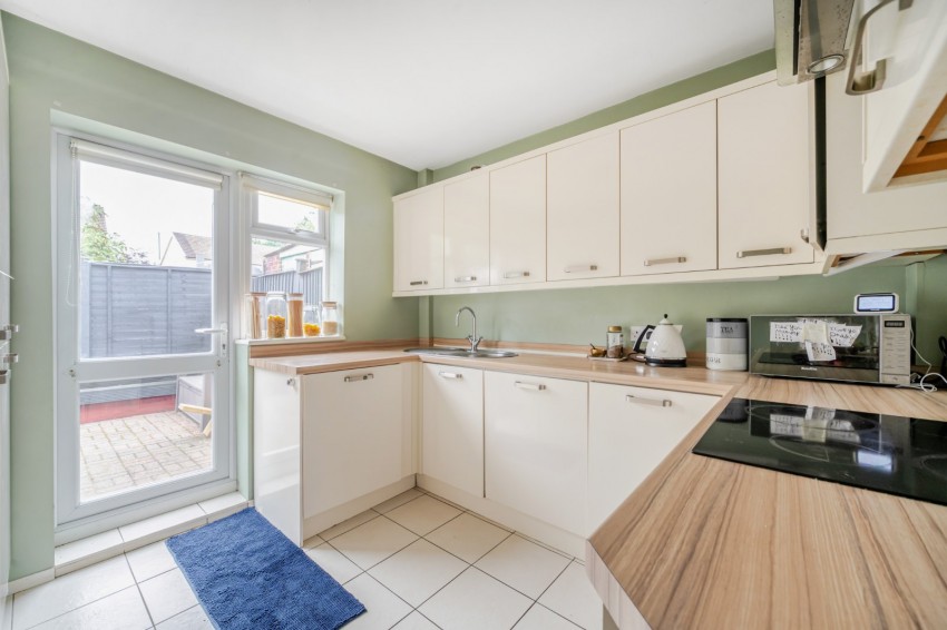 Images for Near Burnham, Berkshire EAID:2640919782 BID:BUR