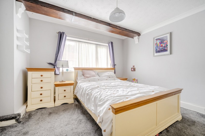 Images for Near Burnham, Berkshire EAID:2640919782 BID:BUR