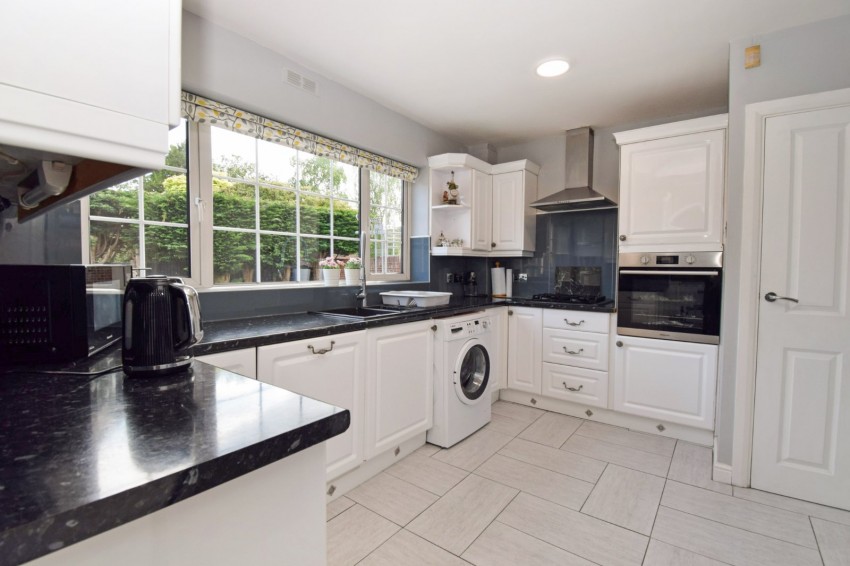Images for Near Burnham, Berkshire EAID:2640919782 BID:BUR
