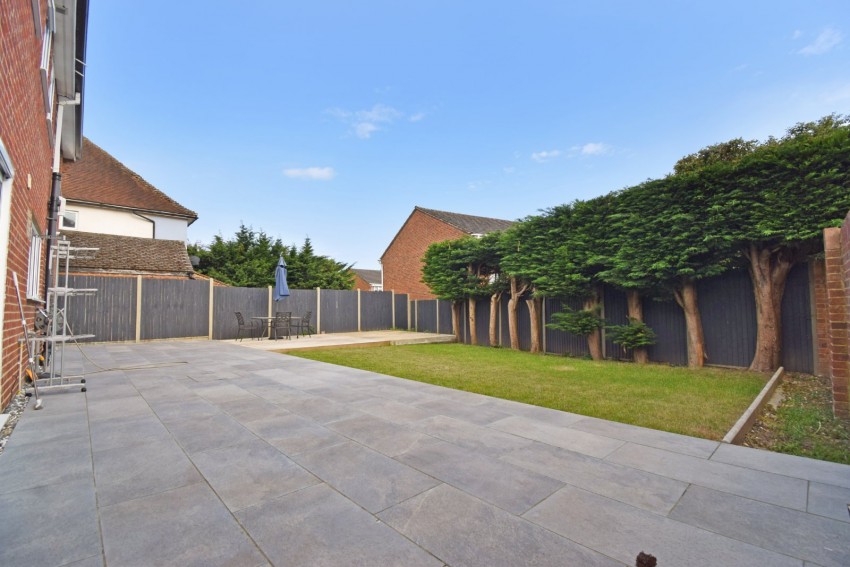 Images for Near Burnham, Berkshire EAID:2640919782 BID:BUR