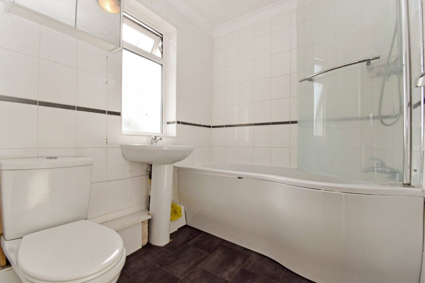 Images for Near Burnham, Berkshire EAID:2640919782 BID:BUR
