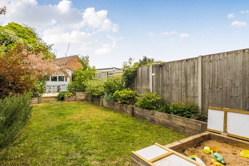 Images for Burnham EAID:2640919782 BID:BUR