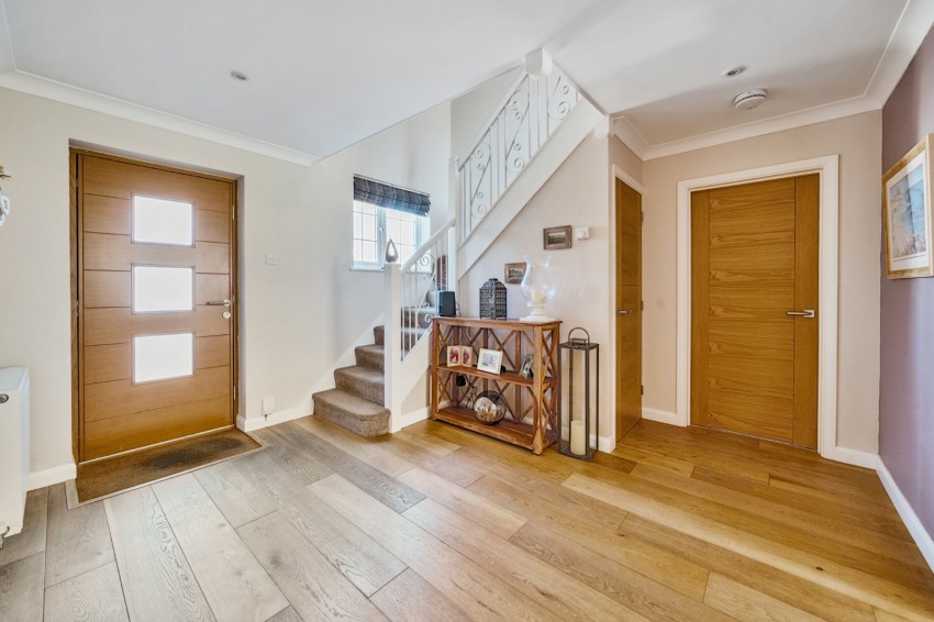 Images for Burnham, Slough EAID:2640919782 BID:BUR