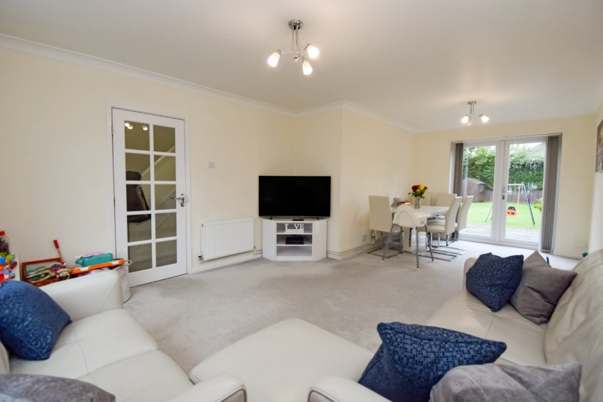 Images for Near Burnham, Berkshire EAID:2640919782 BID:BUR