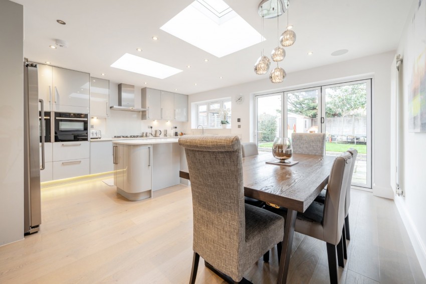 Images for Near Burnham, Berkshire EAID:2640919782 BID:BUR