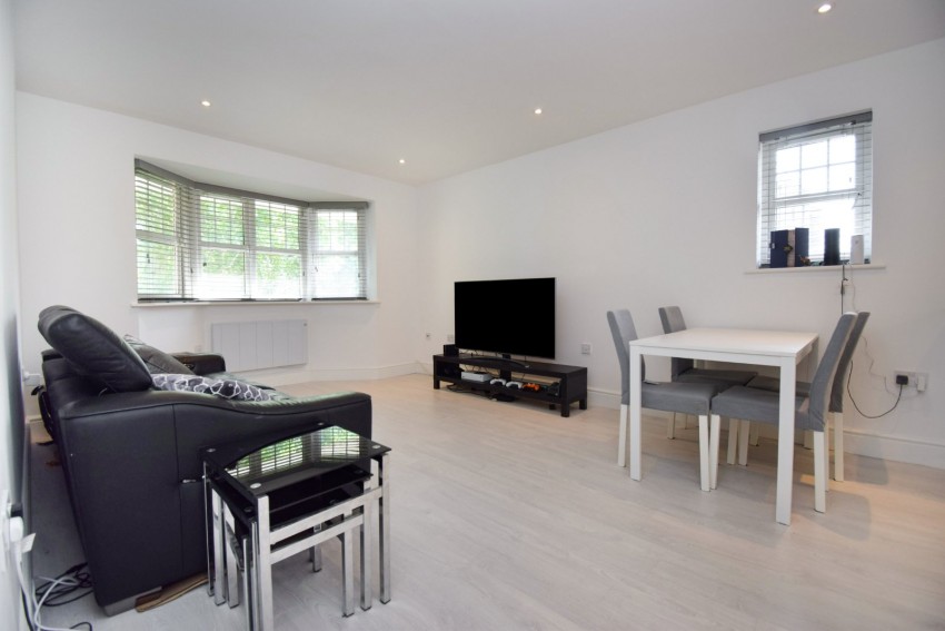 Images for Cippenham, Berkshire EAID:2640919782 BID:BUR