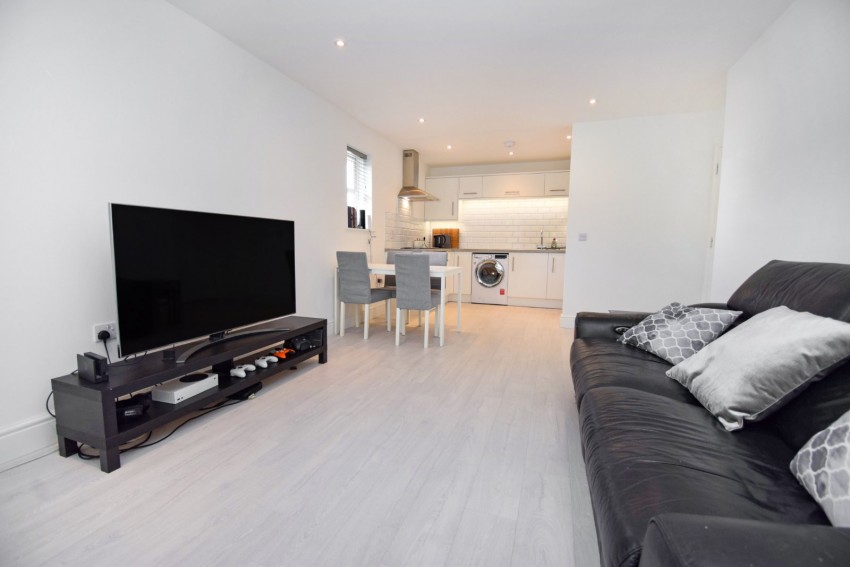 Images for Cippenham, Berkshire EAID:2640919782 BID:BUR