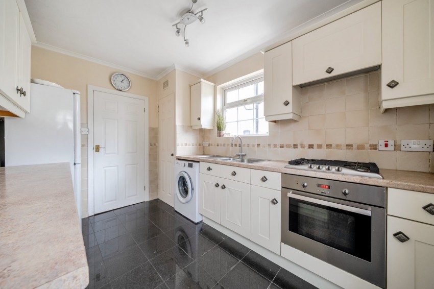 Images for Cippenham, Berkshire EAID:2640919782 BID:BUR