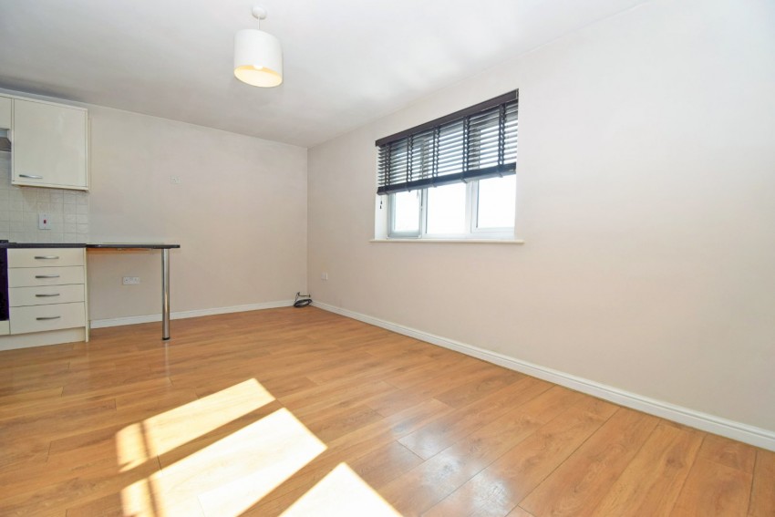 Images for Cippenham, Berkshire EAID:2640919782 BID:BUR