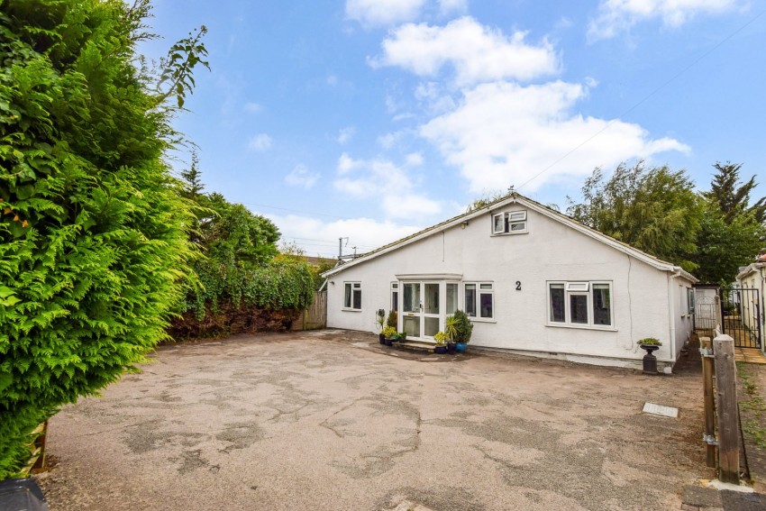 Images for Near Burnham, Berkshire EAID:2640919782 BID:BUR