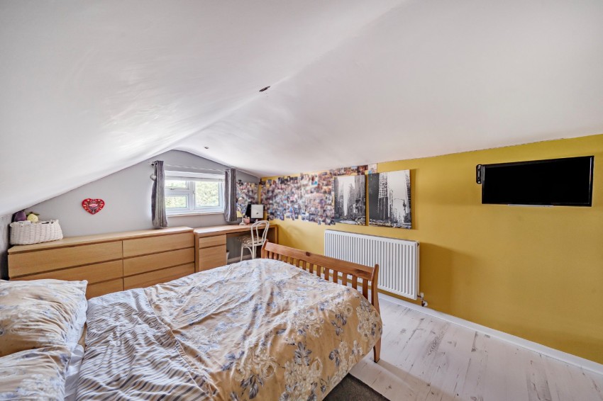 Images for Near Burnham, Berkshire EAID:2640919782 BID:BUR