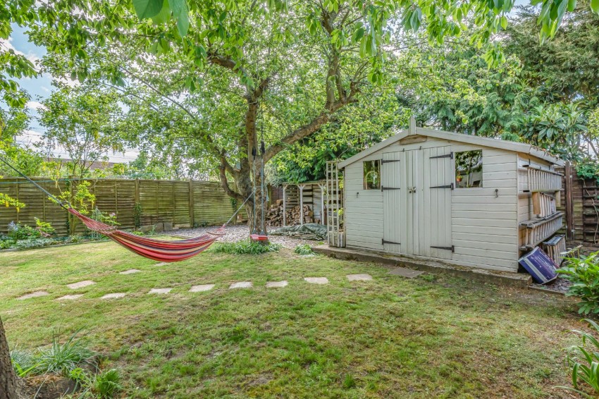 Images for Near Burnham, Berkshire EAID:2640919782 BID:BUR