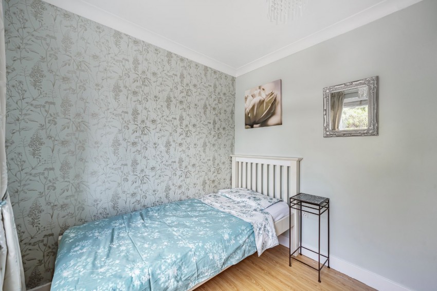 Images for Near Burnham, Berkshire EAID:2640919782 BID:BUR