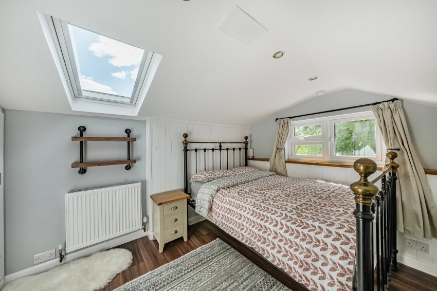 Images for Near Burnham, Berkshire EAID:2640919782 BID:BUR