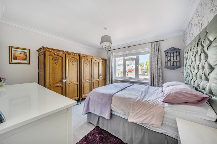 Images for Near Burnham, Berkshire EAID:2640919782 BID:BUR