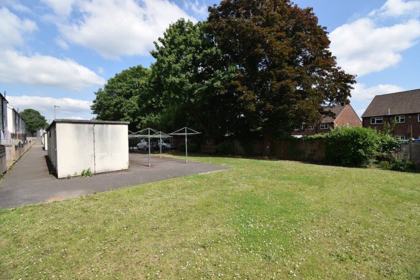 Images for Near Burnham, Berkshire EAID:2640919782 BID:BUR