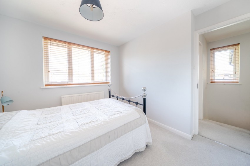 Images for Near Burnham, Berkshire EAID:2640919782 BID:BUR