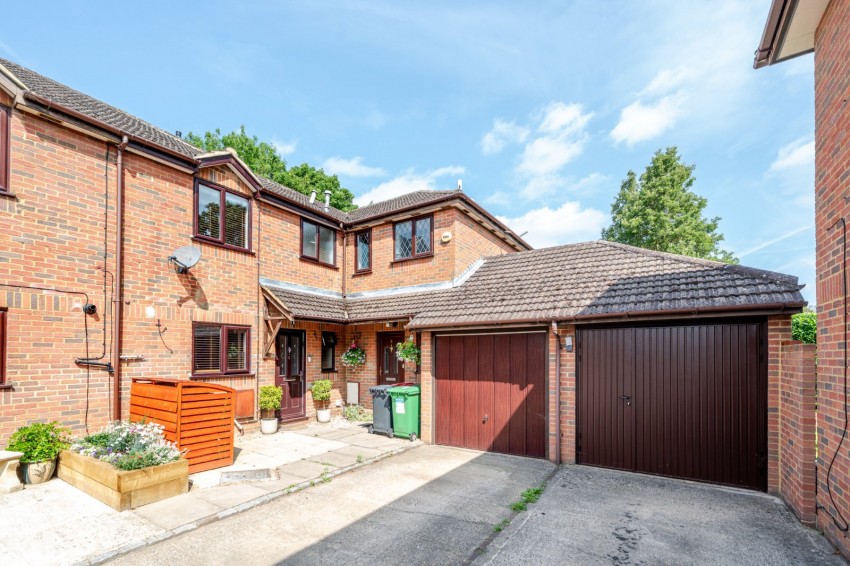Images for Near Burnham, Berkshire EAID:2640919782 BID:BUR