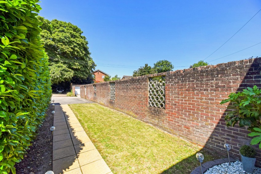 Images for The Pound, Burnham EAID:2640919782 BID:BUR