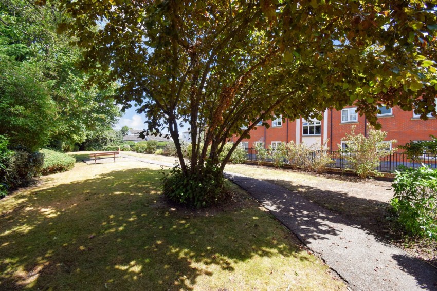 Images for Slough, Berkshire EAID:2640919782 BID:BUR