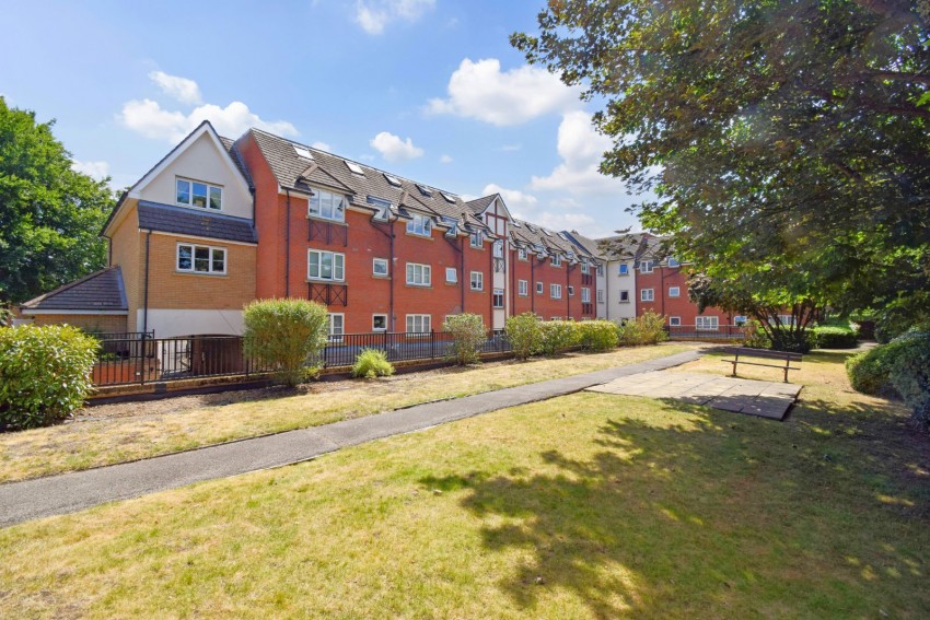 Images for Slough, Berkshire EAID:2640919782 BID:BUR