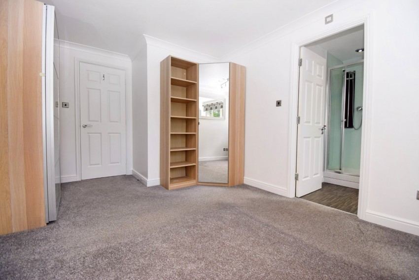 Images for Slough, Berkshire EAID:2640919782 BID:BUR