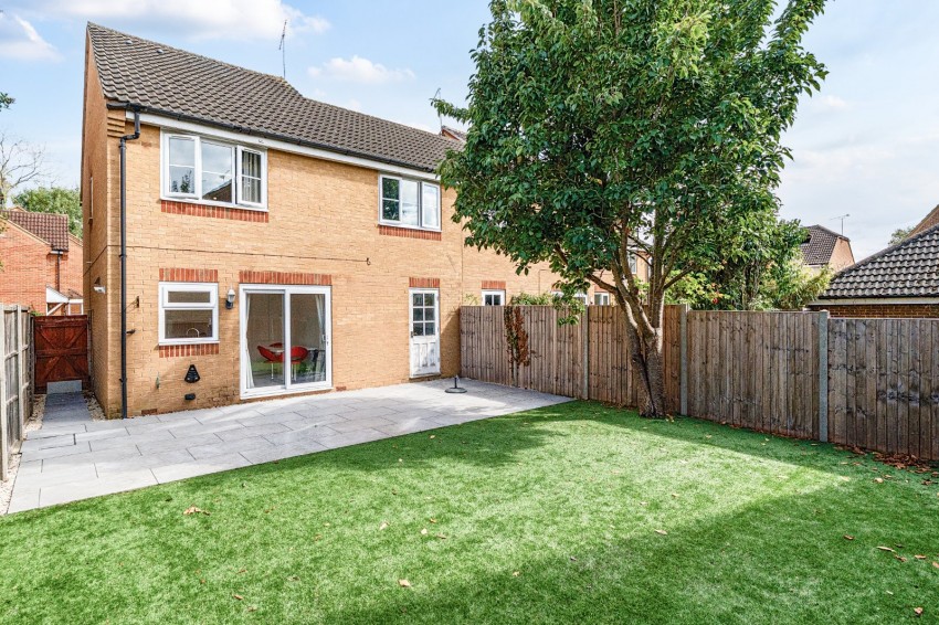 Images for Cippenham, Berkshire EAID:2640919782 BID:BUR