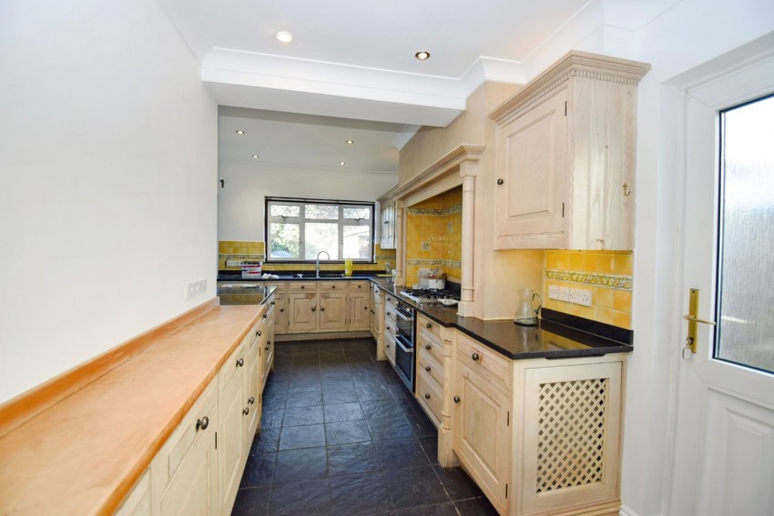 Images for Near Burnham, Berkshire EAID:2640919782 BID:BUR