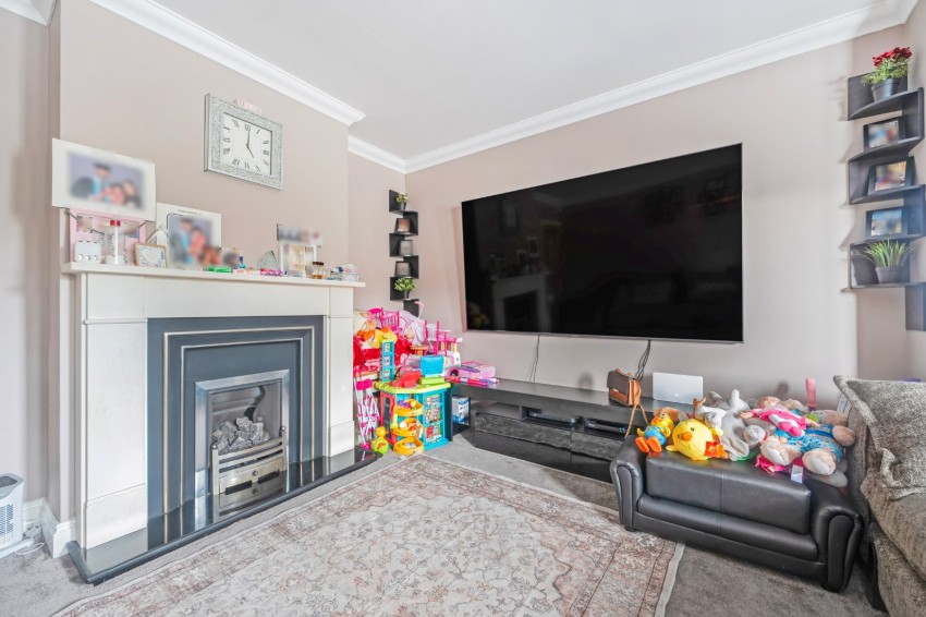 Images for Burnham, Slough, Buckinghamshire EAID:2640919782 BID:BUR