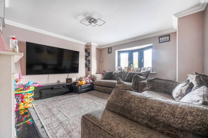 Images for Burnham, Slough, Buckinghamshire EAID:2640919782 BID:BUR