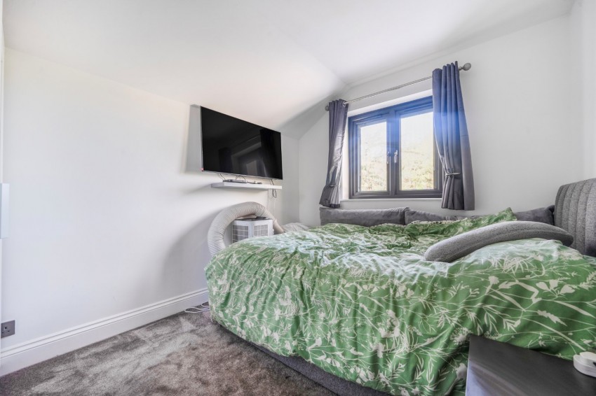 Images for Burnham, Slough, Buckinghamshire EAID:2640919782 BID:BUR