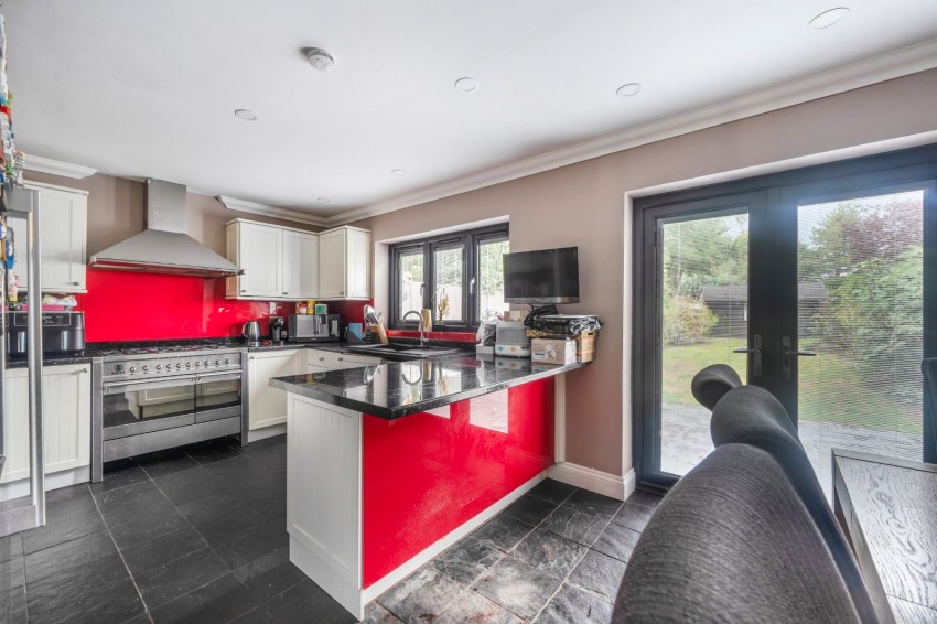 Images for Burnham, Slough, Buckinghamshire EAID:2640919782 BID:BUR