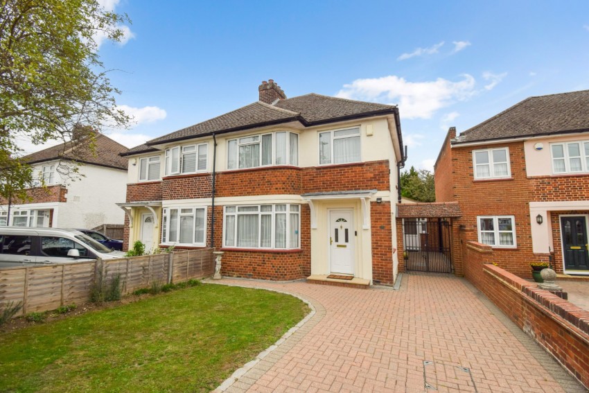 Images for Near Burnham, Berkshire EAID:2640919782 BID:BUR