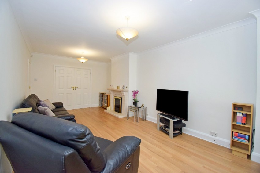 Images for Near Burnham, Berkshire EAID:2640919782 BID:BUR