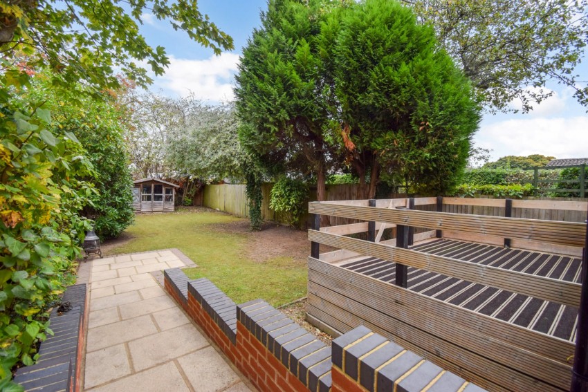 Images for Near Burnham, Berkshire EAID:2640919782 BID:BUR