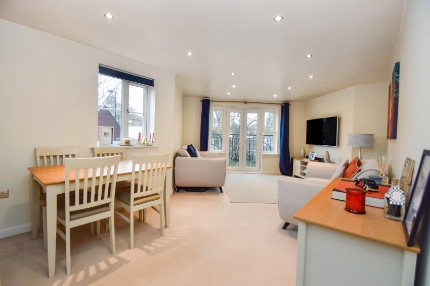 Images for Cippenham, Berkshire EAID:2640919782 BID:BUR