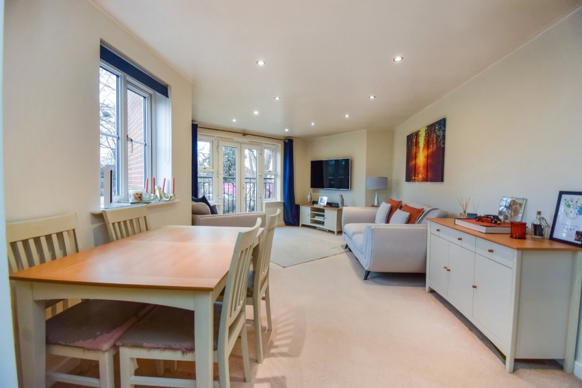 Images for Cippenham, Berkshire EAID:2640919782 BID:BUR