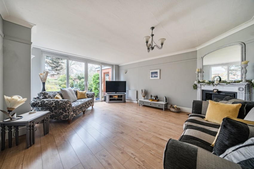 Images for Near Burnham, Berkshire EAID:2640919782 BID:BUR