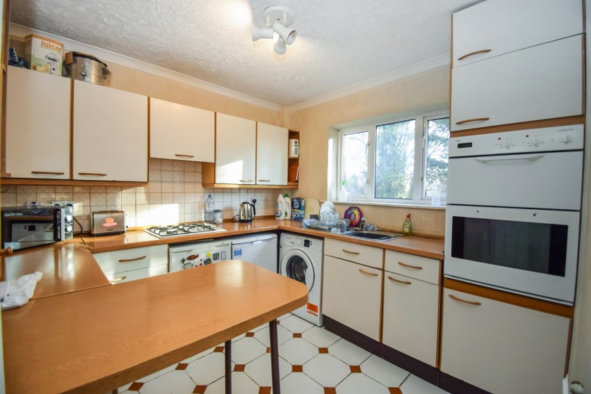 Images for Near Burnham, Berkshire EAID:2640919782 BID:BUR