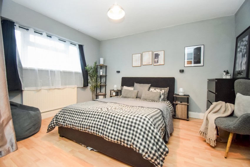 Images for Near Burnham, Berkshire EAID:2640919782 BID:BUR