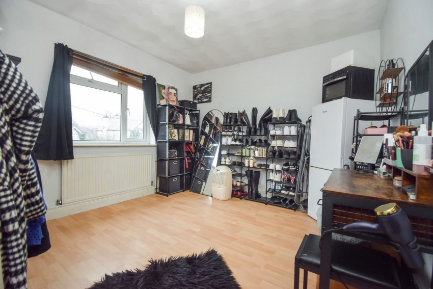 Images for Near Burnham, Berkshire EAID:2640919782 BID:BUR