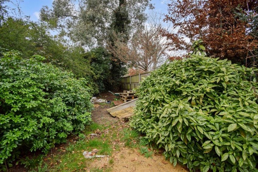 Images for Near Burnham, Berkshire EAID:2640919782 BID:BUR