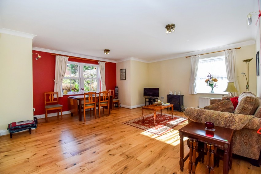 Images for Jennery Lane, Burnham EAID:2640919782 BID:BUR