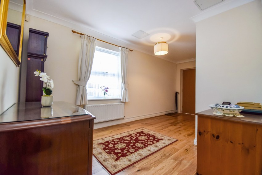 Images for Jennery Lane, Burnham EAID:2640919782 BID:BUR