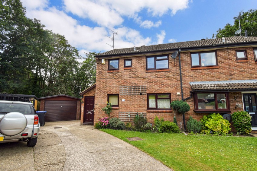 Images for Farnham Royal, Buckinghamshire EAID:2640919782 BID:BUR