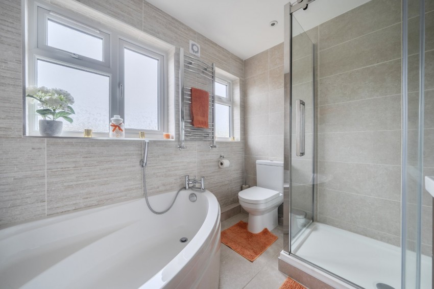 Images for Near Burnham, Berkshire EAID:2640919782 BID:BUR