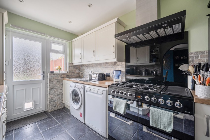 Images for Near Burnham, Berkshire EAID:2640919782 BID:BUR