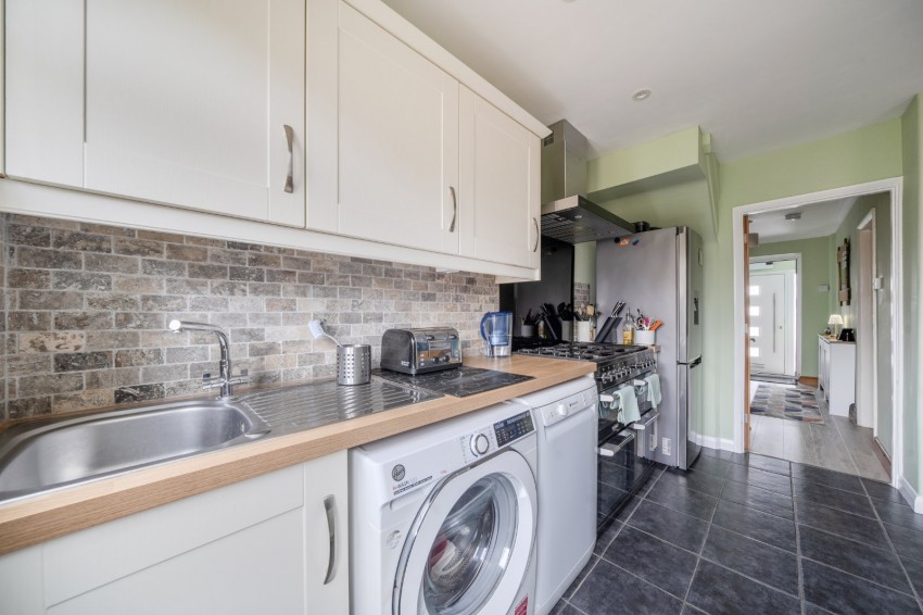 Images for Near Burnham, Berkshire EAID:2640919782 BID:BUR